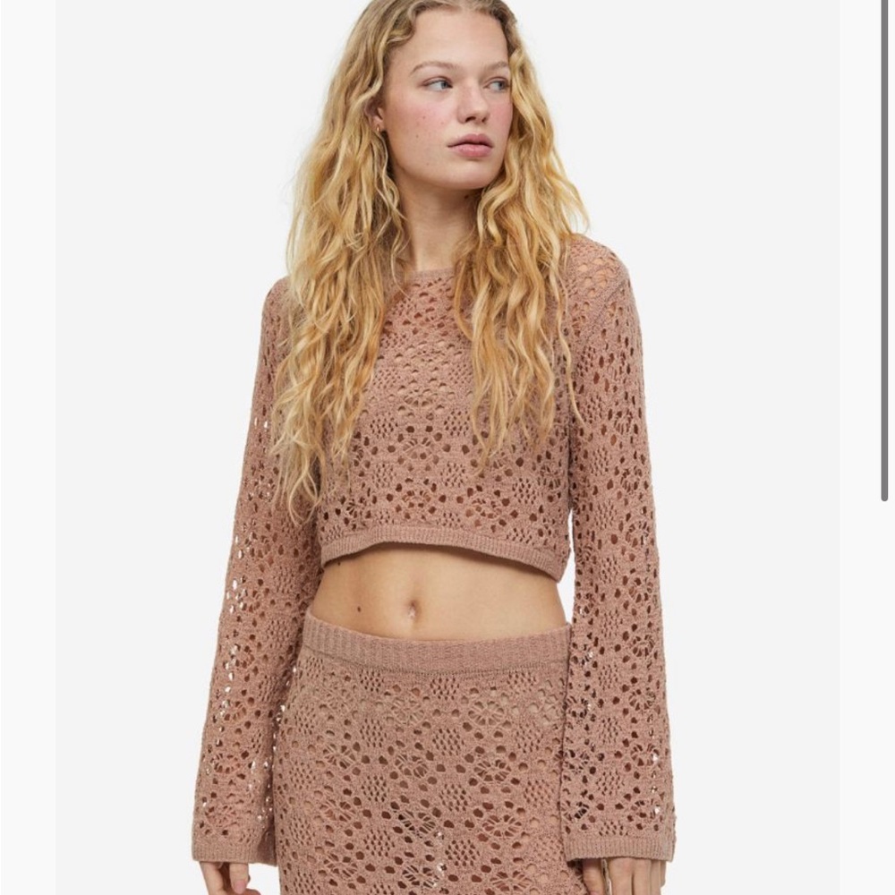 H&M Knit Cropped Sweater